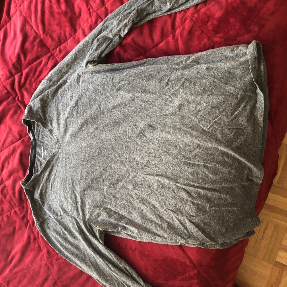 Long sleeve v neck